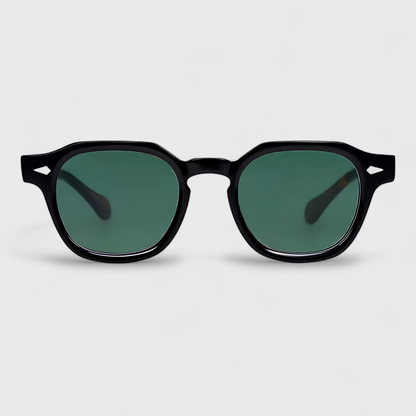 Lyone | Black